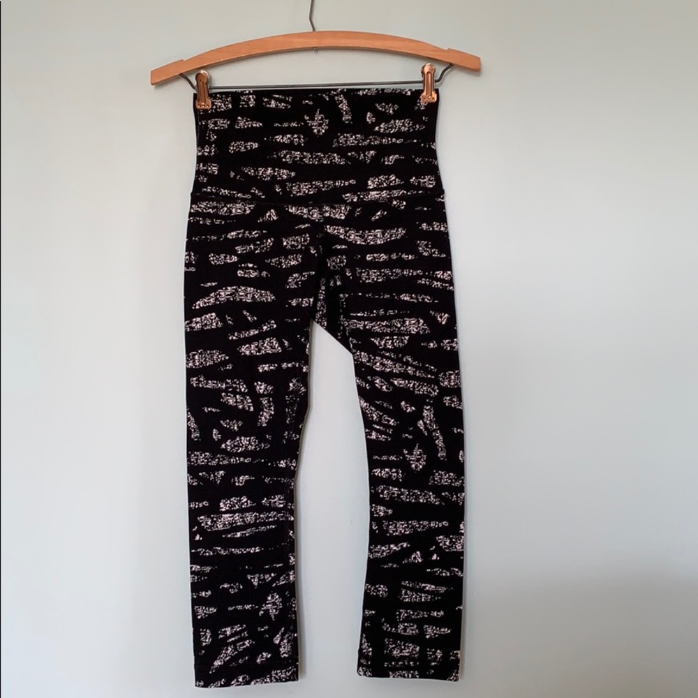 Lululemon Capri Workout Tights